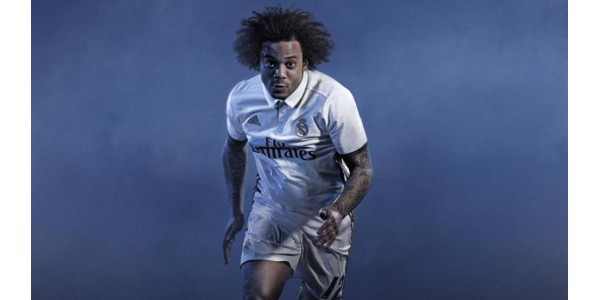 Real Madridin uusi kausi pelipaita jakaminen